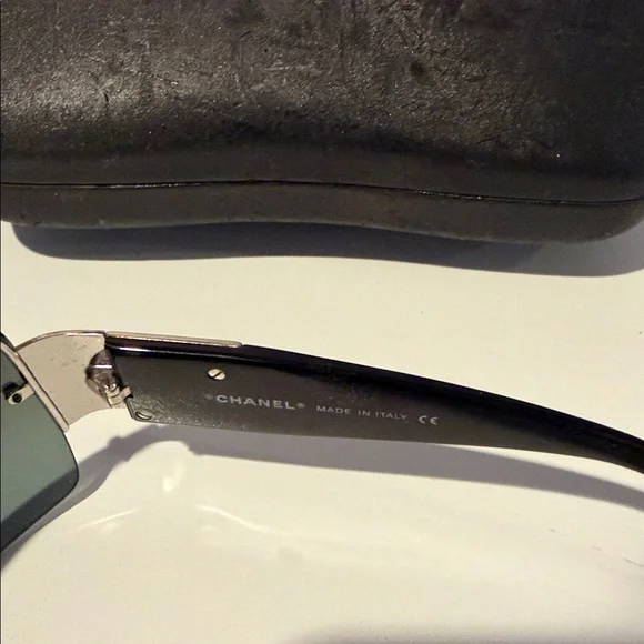 Authentic CHANEL Crystal CC Logo Sunglasses 4095 B Black + case - Picture 5 of 9